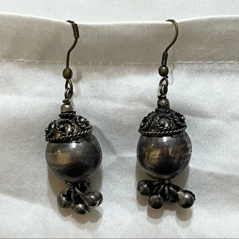 Oxidised silver drop earrings - Picture 1 of 3